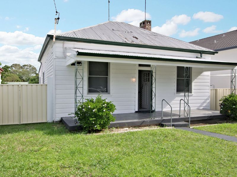 16 Higgins Street, Penrith, NSW 2750 - realestate.com.au