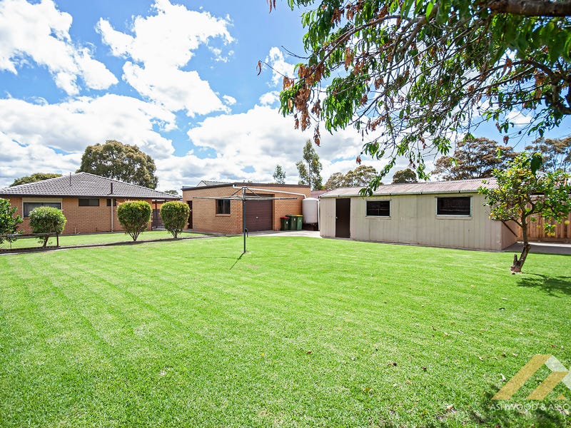 155 Wallace St, Bairnsdale, Vic 3875 House for Sale