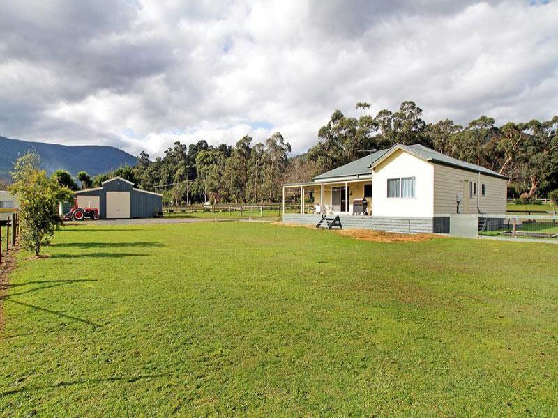 2939 Warburton Highway, Wesburn, Vic 3799 Property Details