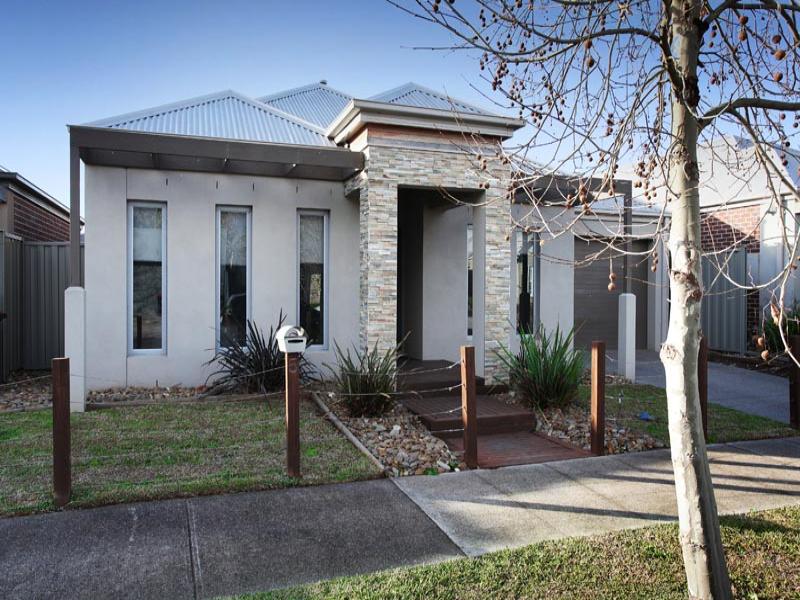 5 Scotsburn Place, Caroline Springs, VIC 3023