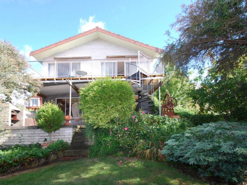 11 Paringa Avenue, Lanena, Tas 7275 Property Details