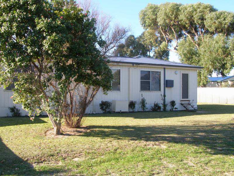 13 Walker Avenue, Lancelin, WA 6044