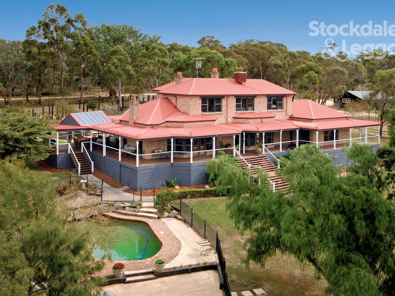 5 Weir Road, She Oaks, VIC 3331