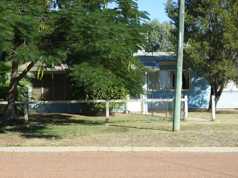 112 Thistle Street, Blackall, QLD 4472