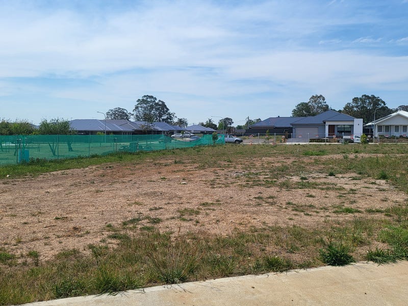 24 Jarvis Street, Thirlmere, NSW 2572