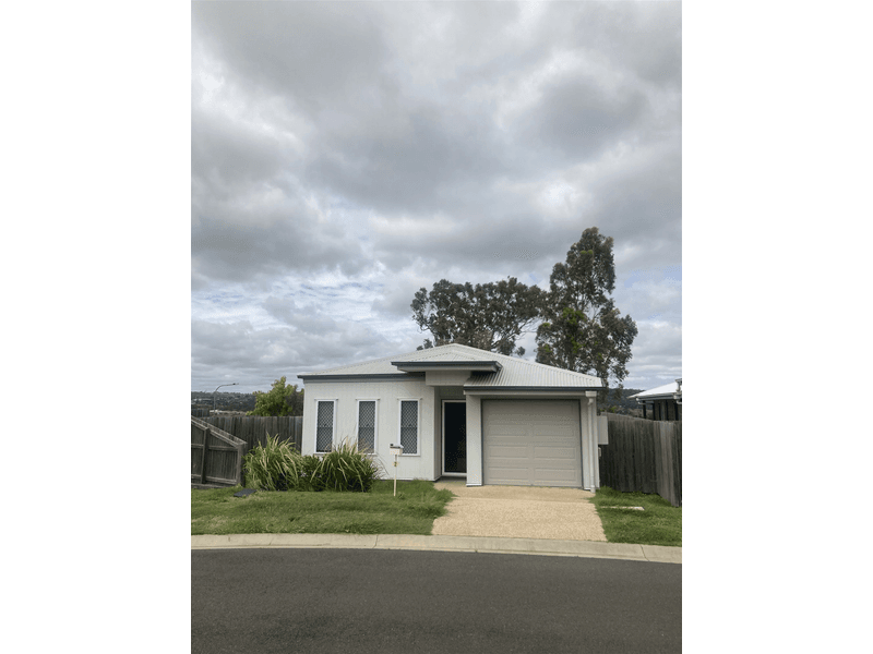 2 Orchard Lane, Glenvale, QLD 4350