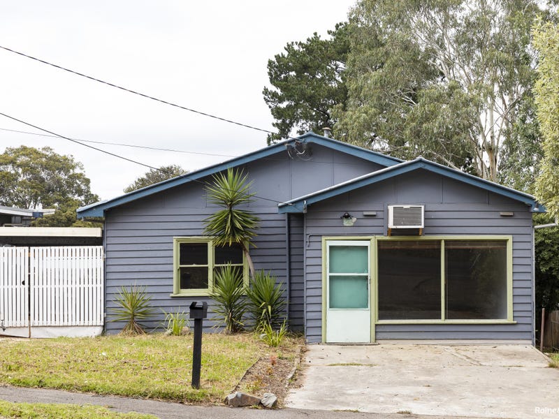 8 Bird Street, Eltham, Vic 3095 Property Details