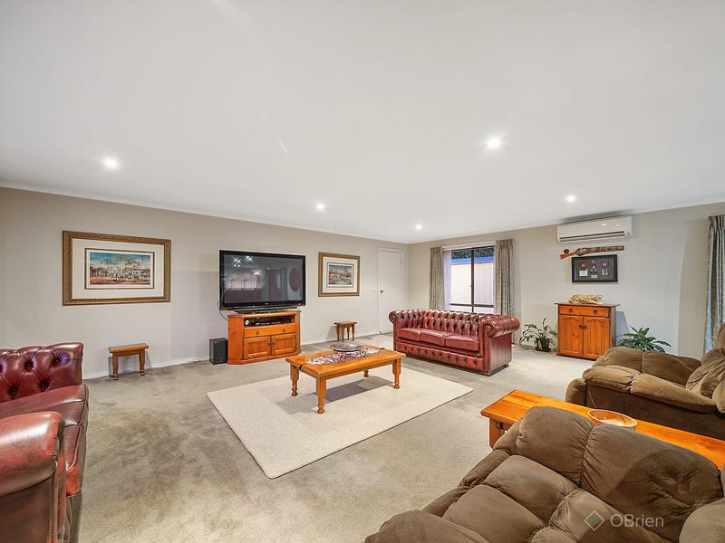 33 Gentle Annie Drive, Blind Bight, VIC 3980