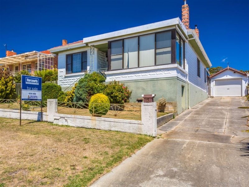 13 Napier Street, Beauty Point, TAS 7270