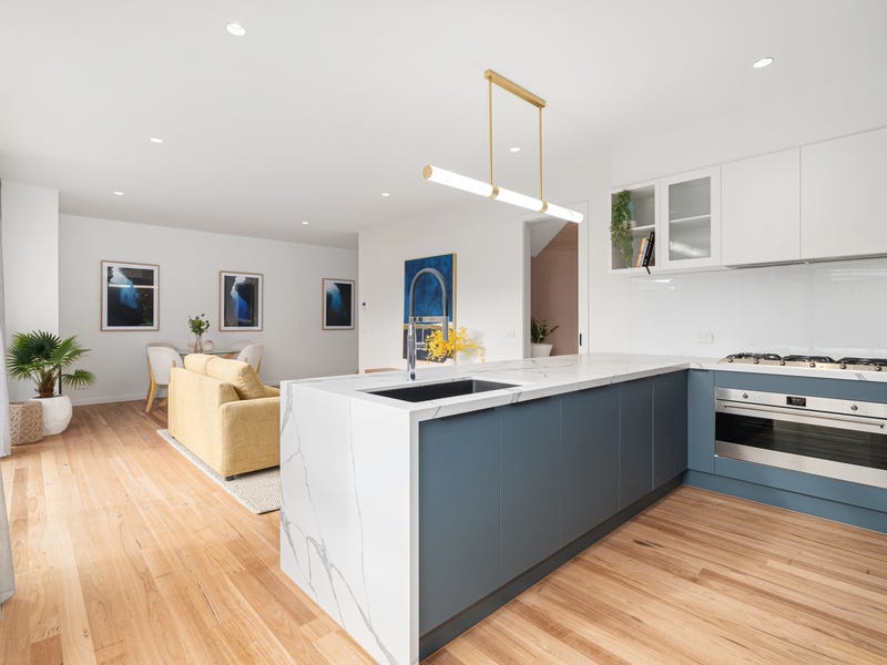 2/30 Weeroona Street, Rye, Vic 3941 Townhouse for Sale