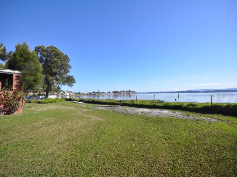 19 New Street, Belmont South, NSW 2280