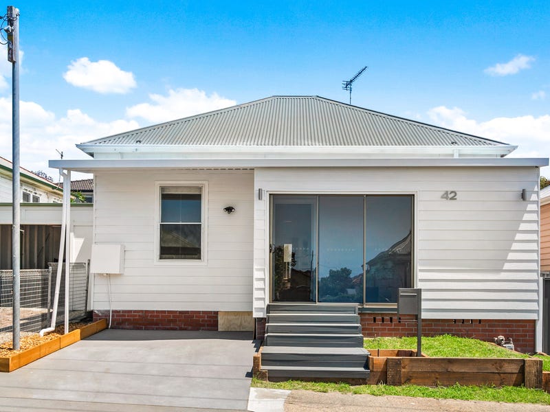 42 Street, Adamstown, NSW 2289 Property Details