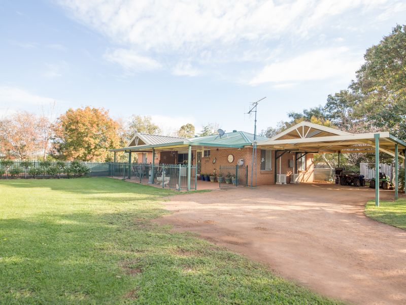 205 Gainsborough Road, Narromine, NSW 2821