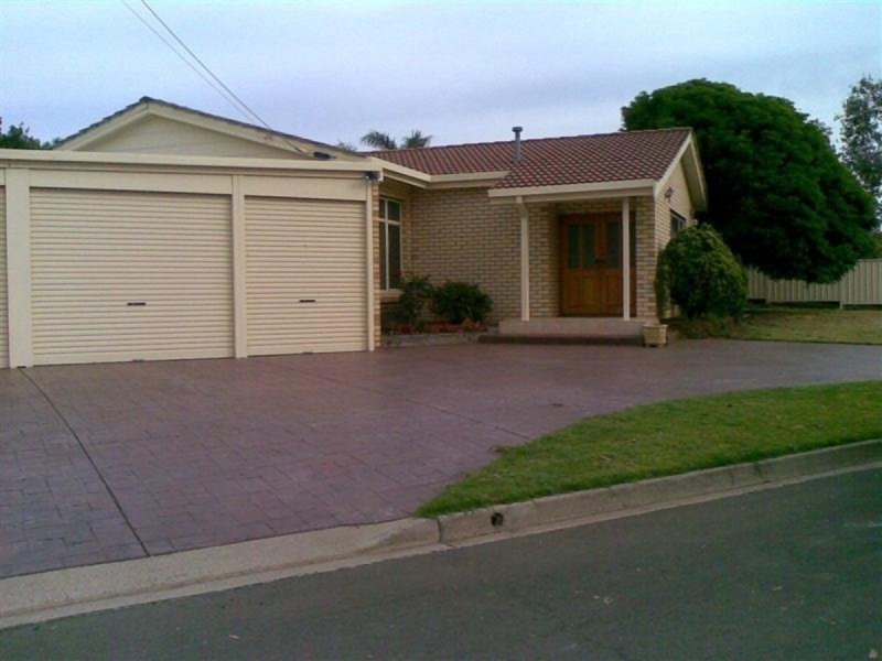 10 Young Avenue, Port Noarlunga, SA 5167