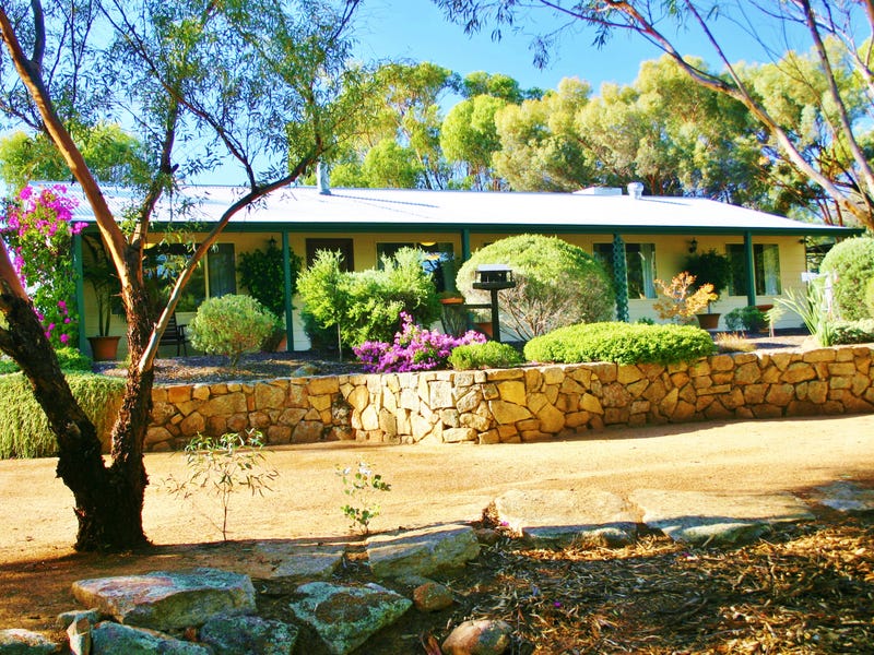 10 Sharow Street, Pingelly, WA 6308