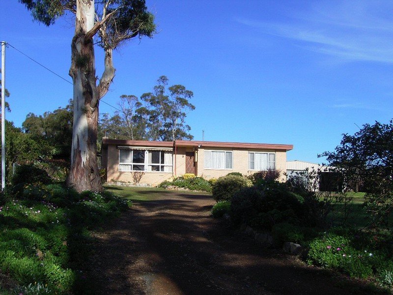 6 Barton Avenue, Triabunna, Tas 7190 Property Details