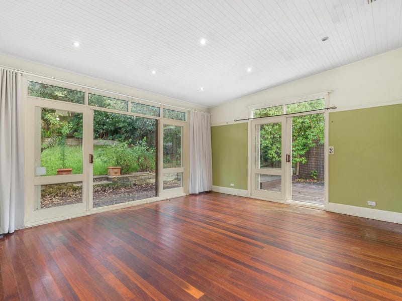 13 Canberra Avenue, St Leonards, NSW 2065