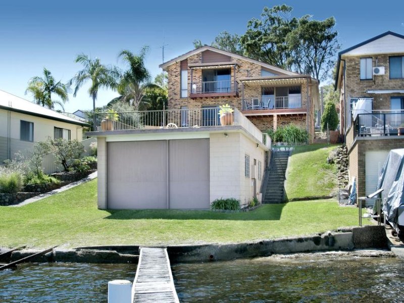 106 Sealand Road, Fishing Point, NSW 2283