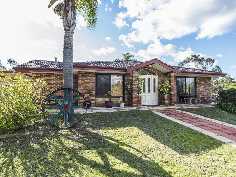 405 Summerfield Road, Mardella, WA 6125