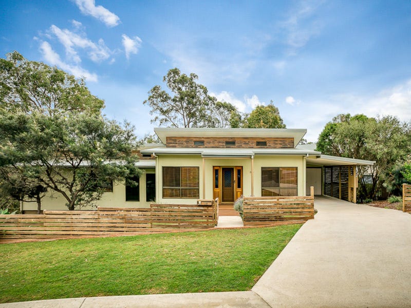 46 Bowers Road S, Everton Hills, QLD 4053