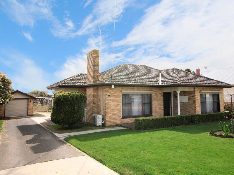 90 Baynes Street, Terang, Vic 3264 Property Details