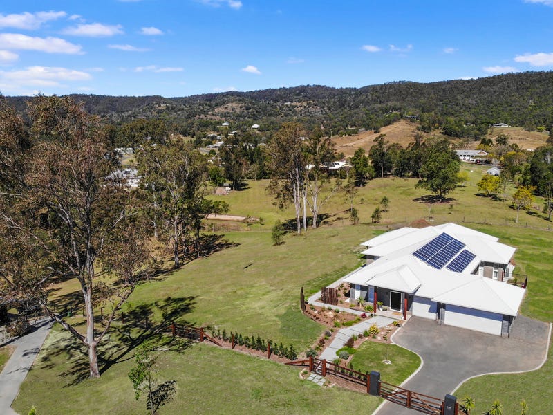 14 Breeze Place, Highvale, QLD 4520