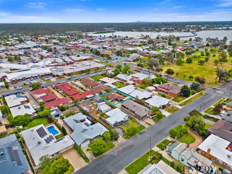 2/33 Murphy Street, Yarrawonga, Vic 3730 Property Details