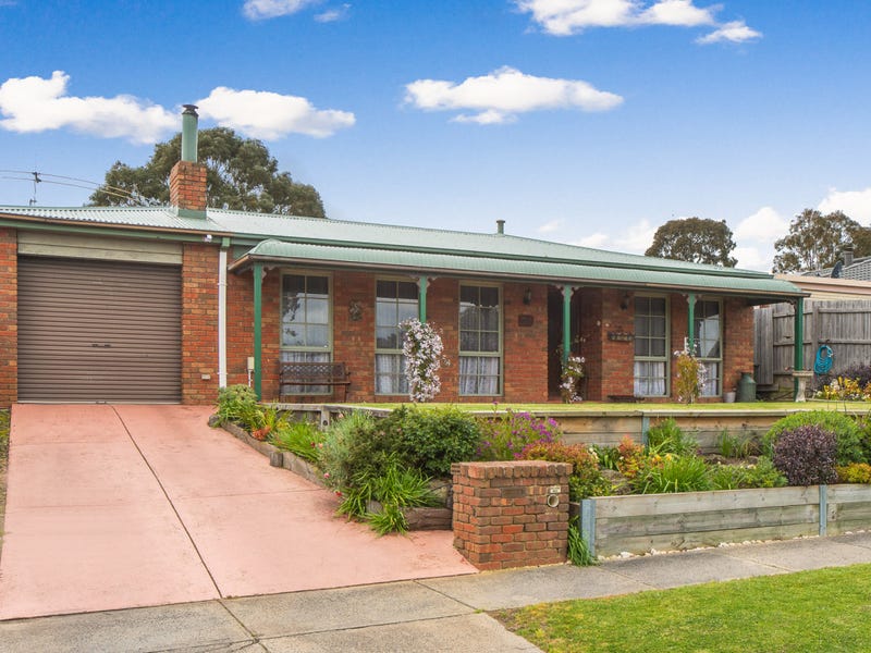 77 Burgess Drive, Langwarrin, Vic 3910 Property Details