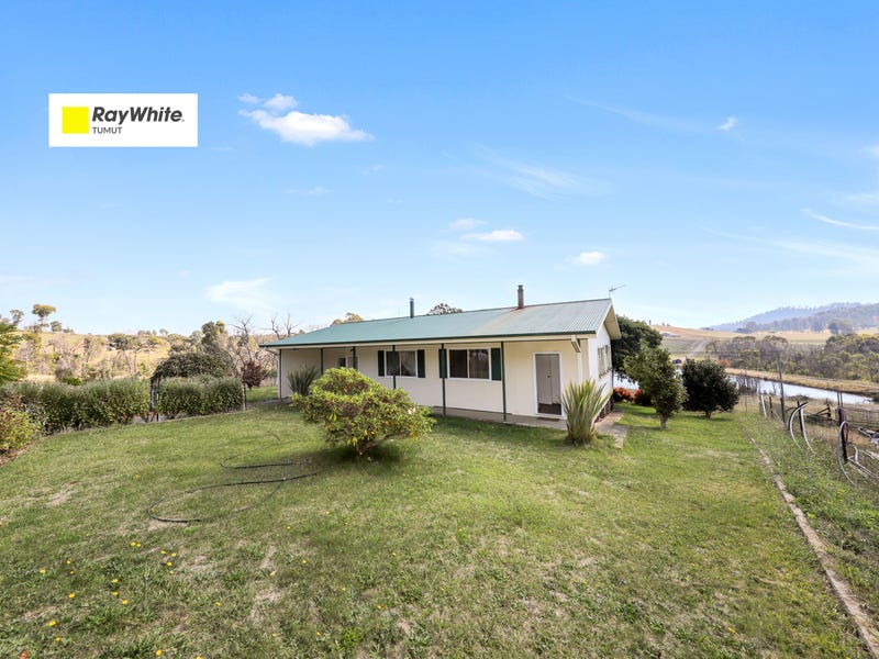 107 Mayday Road, Batlow, NSW 2730 House for Sale