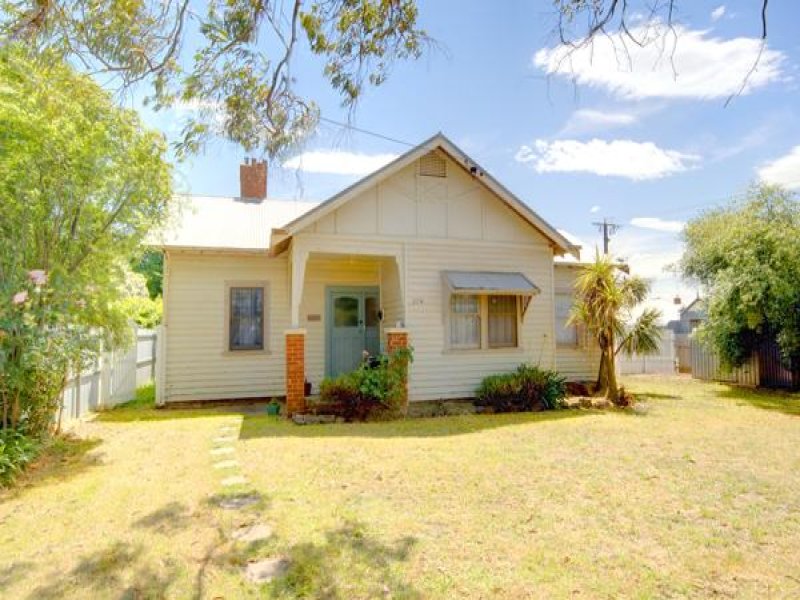 229 Dowling Street, Wendouree, Vic 3355 Property Details