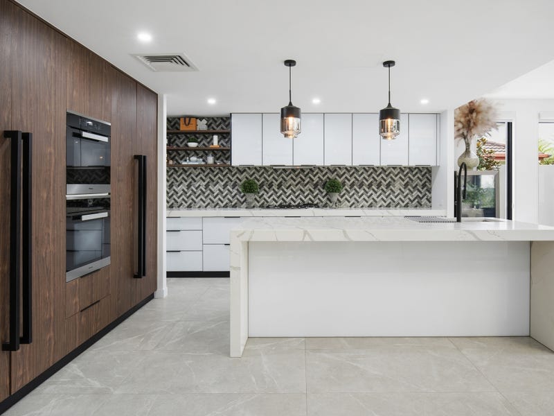 75 Crombie Avenue, Bundall, QLD 4217