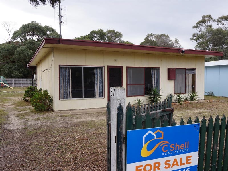 57 Central Avenue, Loch Sport, VIC 3851 57 Central Avenue, Loch Sport, VIC 3851