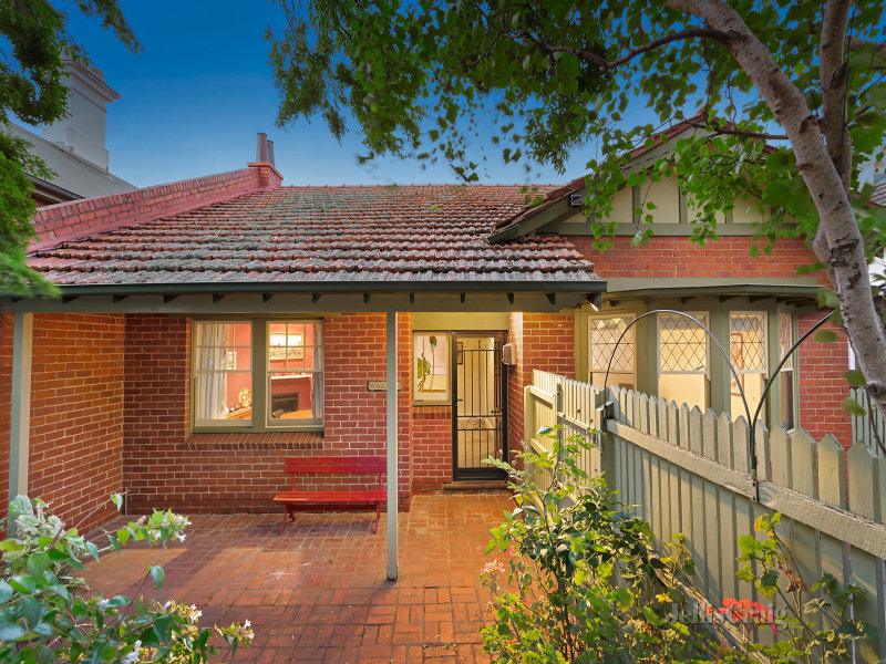 15 Manningtree Road, Hawthorn, Vic 3122 Property Details