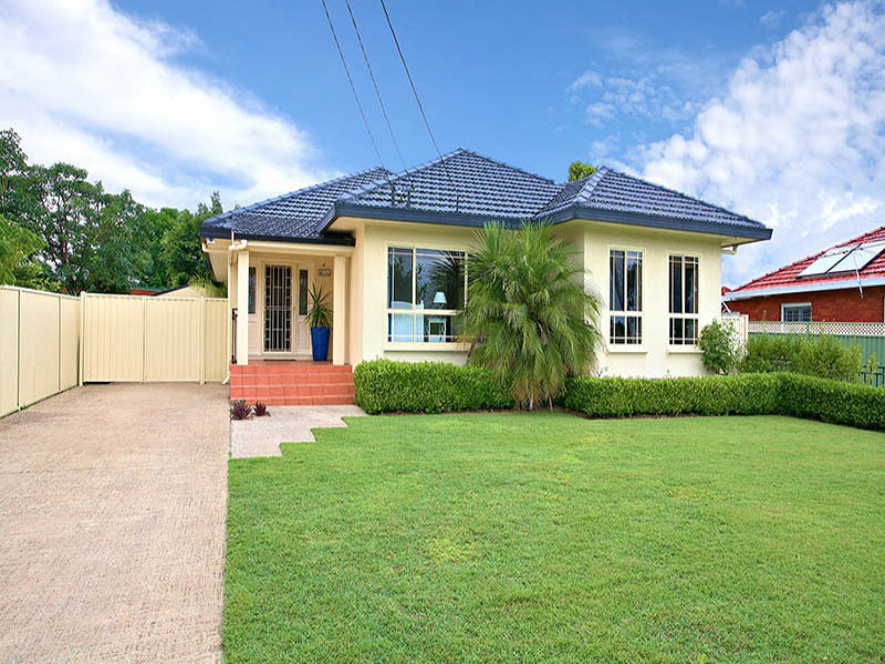 131 Kennedy Street, Picnic Point, NSW 2213