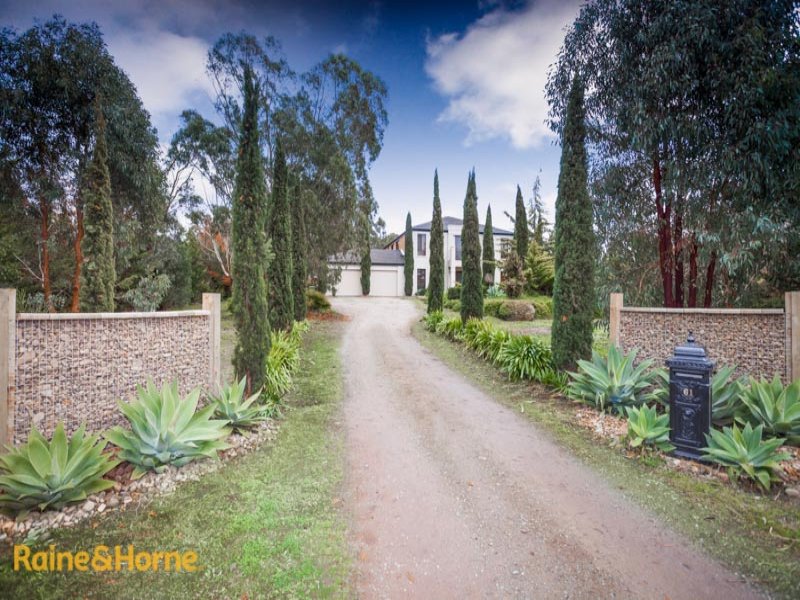 61 Spavin Drive, Sunbury, Vic 3429 Property Details