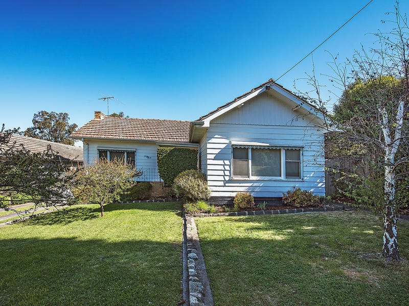 15 Strathallan Road, Macleod, Vic 3085 Property Details