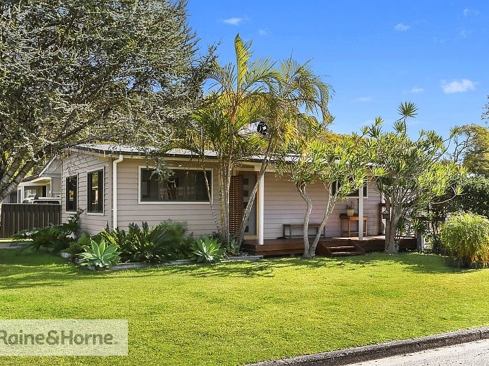 77 Lone Pine Avenue, Umina Beach, NSW 2257