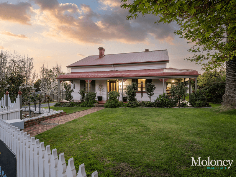 167 Federation Avenue, Corowa, NSW 2646