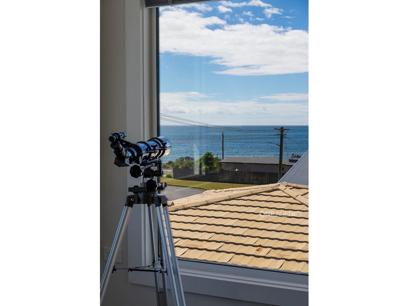 7 Seaside Crescent, Penguin, Tas 7316 Property Details