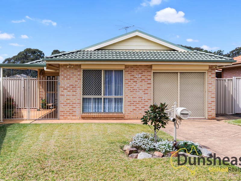 40 Freeman Circuit Ingleburn Nsw 2565
