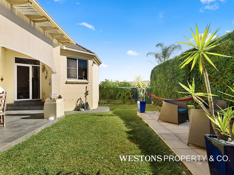 16 whitefriars way winston hills nsw 2153