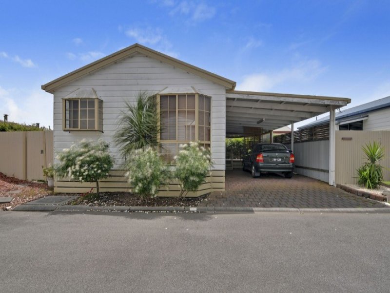 12 Whitechapel Road Mayfair Gardens, Traralgon, Vic 3844 Property Details