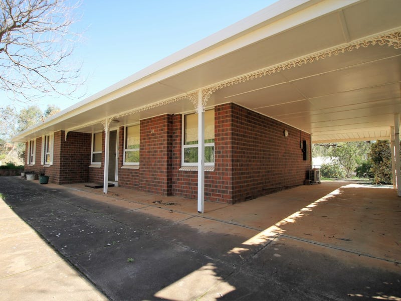 24 South Terrace, Wirrabara, SA 5481 Property Details