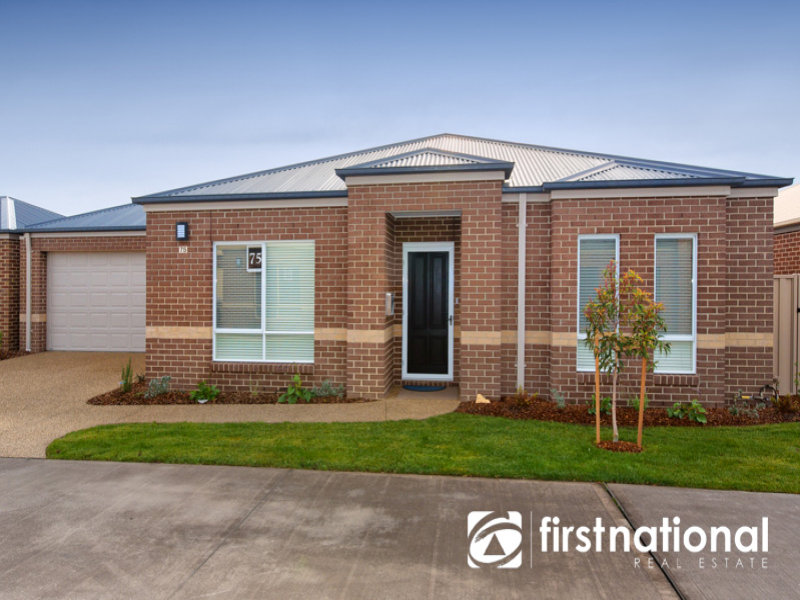 75/100 Toomuc Valley Road, Pakenham, VIC 3810