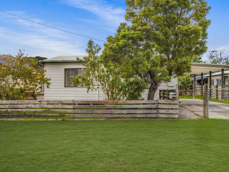 Houses for Sale in Pioneer Bay, VIC 3984