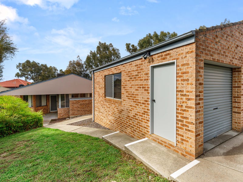 16 Furlong Road, Queanbeyan West, NSW 2620