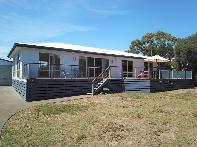 4 Toorak Avenue, Loch Sport, VIC 3851