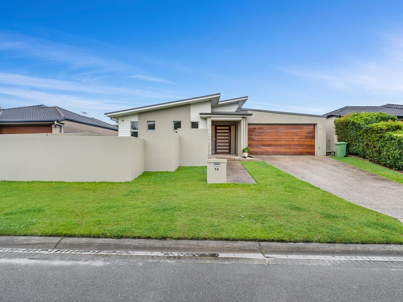 52 Heights Drive, Robina, Qld 4226 Property Details