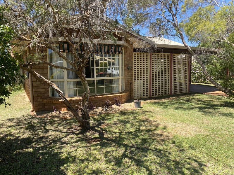 2 Savoy Court, Kingaroy, QLD 4610