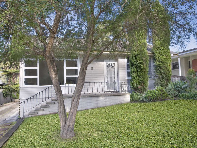 8 Roslyn Avenue, Charlestown, NSW 2290